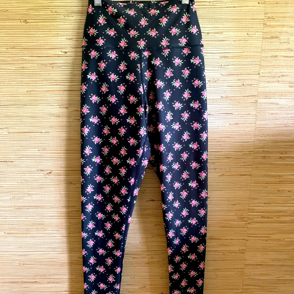 Alice + Olivia NWT Aaron High Waist Leggings Heirloom Black, Size Small